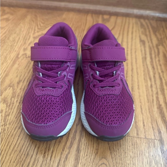 Asics Contend 8 Shoes Girls Size 10 - Picture 2 of 8